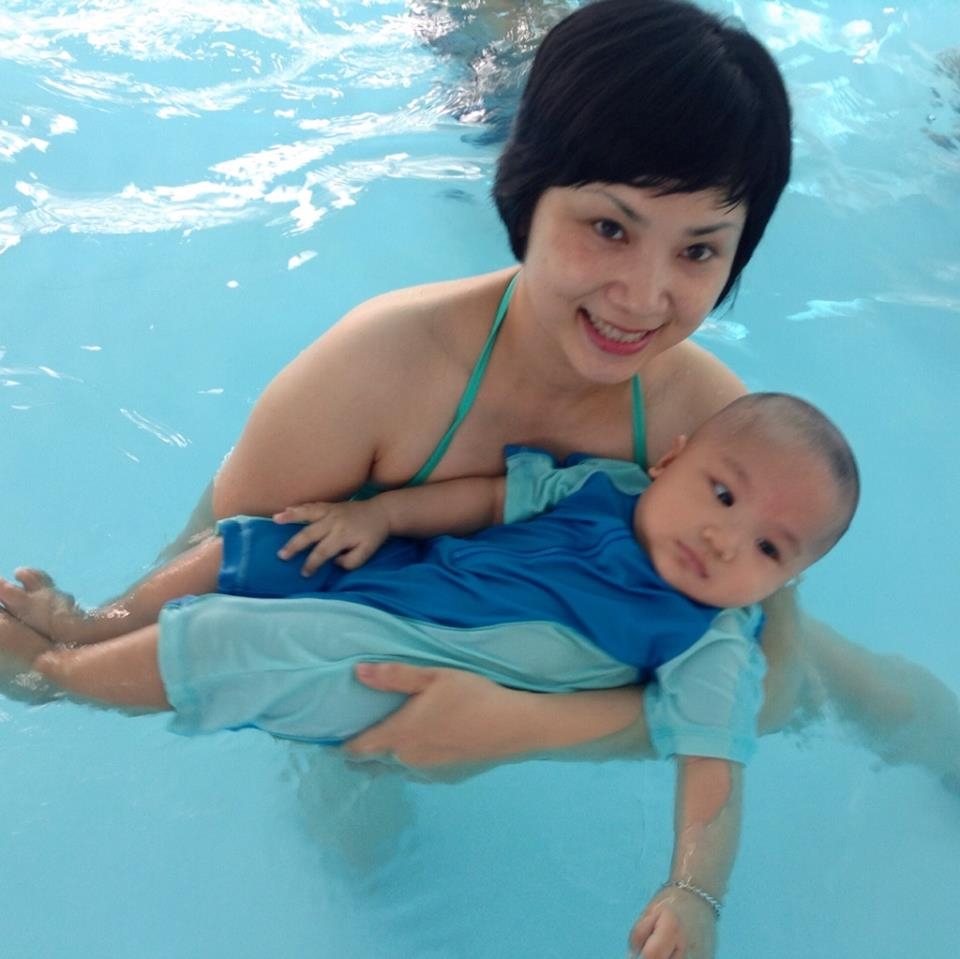 Baby Swimming 6 months