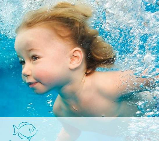 Trẻ nhỏ bơi dưới nước liệu có an toàn?