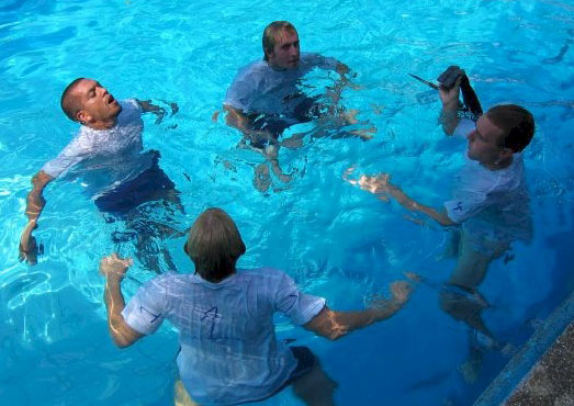 Đạp nước (1) - Treading Water (1)