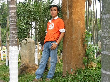 Huỳnh Văn Huy học bơi Mức D
