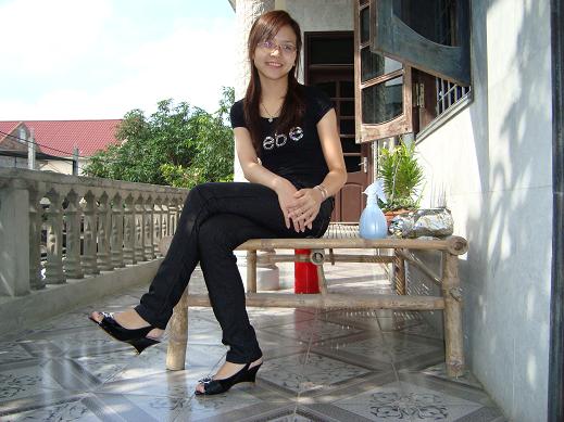 Quỳnh Trang biết bơi 95%