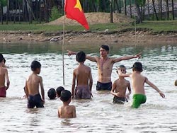 Lớp học bơi miễn phí