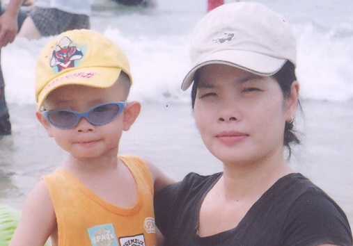 Ngọc Thuý học bơi Mức D